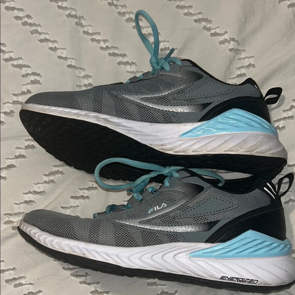 EUC Fila Women's Windspeed Athletic Running Shoes Black and Teal 7